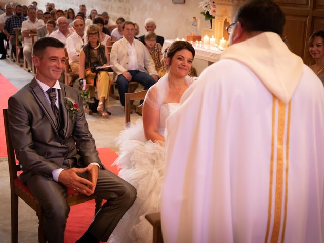 Le mariage de Florian et Mathilde à Ardillières, Charente Maritime 16