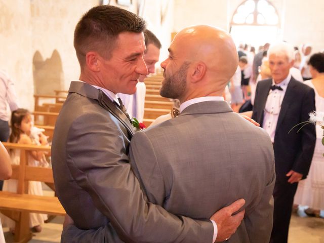 Le mariage de Florian et Mathilde à Ardillières, Charente Maritime 27