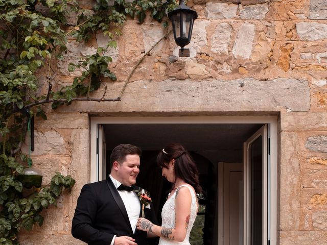 Le mariage de Anthony et Coline à Savigny, Rhône 31