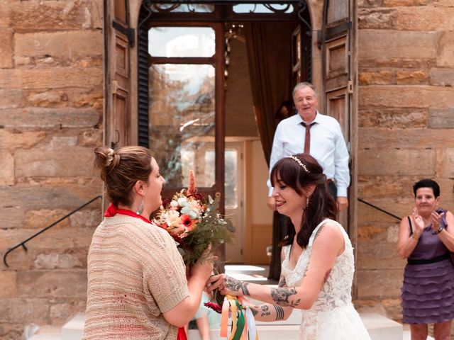 Le mariage de Anthony et Coline à Savigny, Rhône 64