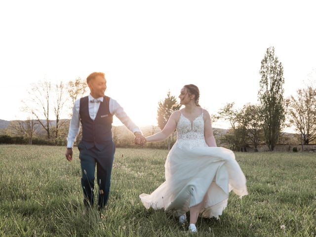 Le mariage de Amélie et Carim à Montrond-les-Bains, Loire 1