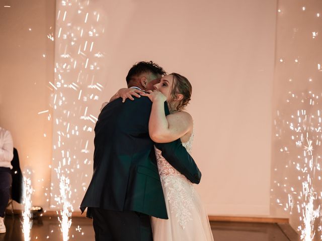 Le mariage de Amélie et Carim à Montrond-les-Bains, Loire 62