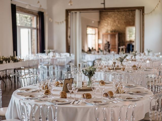 Le mariage de Amélie et Carim à Montrond-les-Bains, Loire 65