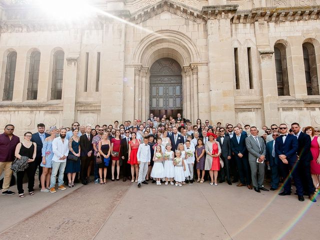 Le mariage de John et Charlotte à Castres, Tarn 58