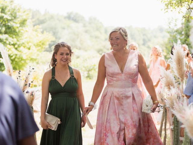 Le mariage de Valentin et Marjorie à Chenevelles, Vienne 49