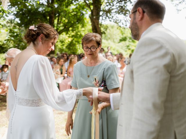 Le mariage de Valentin et Marjorie à Chenevelles, Vienne 95