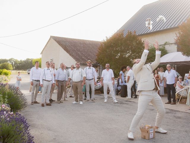 Le mariage de Valentin et Marjorie à Chenevelles, Vienne 141