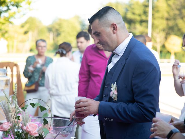 Le mariage de Sulli et Typhanie à Voujeaucourt, Doubs 33