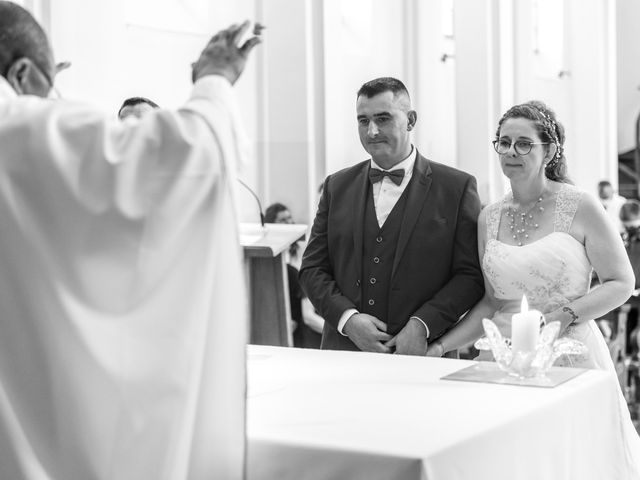 Le mariage de Sulli et Typhanie à Voujeaucourt, Doubs 10