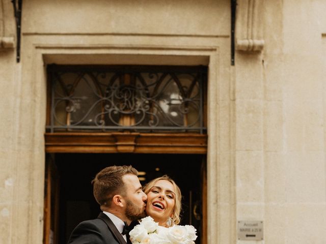 Le mariage de Thomas et Marine à Sarrians, Vaucluse 19