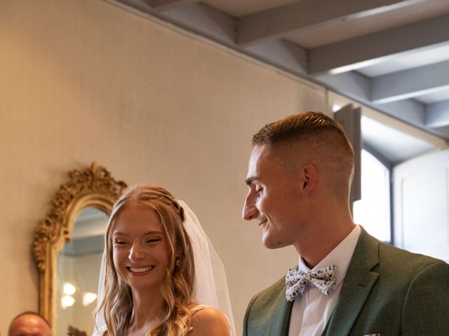 Le mariage de Florian et Romane à Pierrelatte, Drôme 31