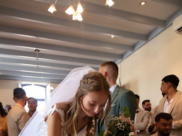 Le mariage de Florian et Romane à Pierrelatte, Drôme 38