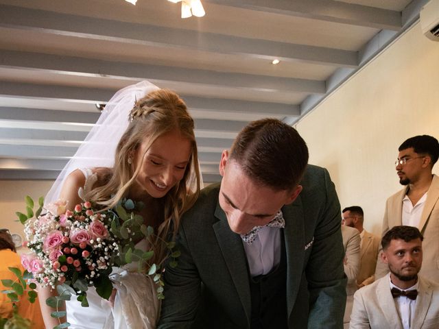 Le mariage de Florian et Romane à Pierrelatte, Drôme 40