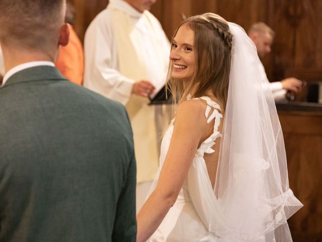 Le mariage de Florian et Romane à Pierrelatte, Drôme 75