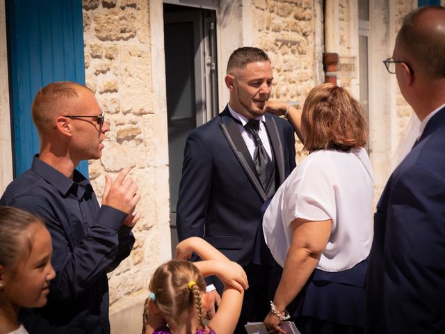 Le mariage de Cédric et Edwina à Aigrefeuille-d&apos;Aunis, Charente Maritime 22