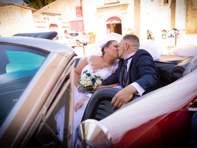 Le mariage de Cédric et Edwina à Aigrefeuille-d&apos;Aunis, Charente Maritime 24