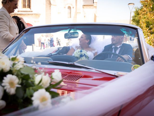 Le mariage de Cédric et Edwina à Aigrefeuille-d&apos;Aunis, Charente Maritime 25