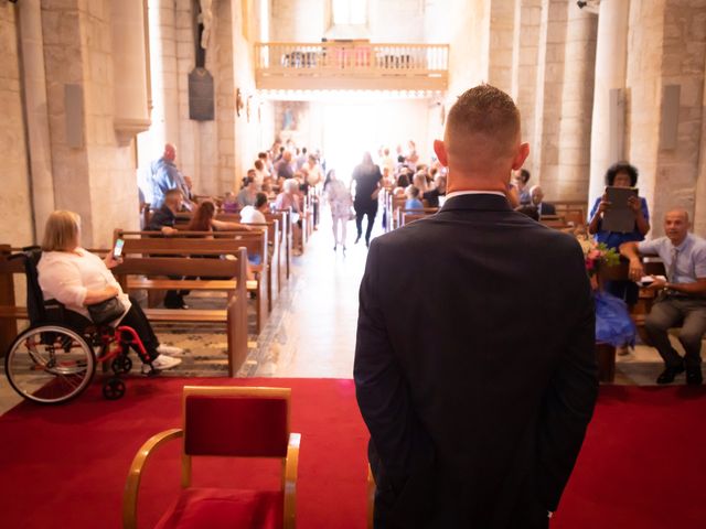 Le mariage de Cédric et Edwina à Aigrefeuille-d&apos;Aunis, Charente Maritime 32