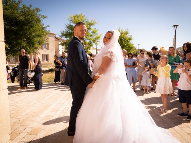 Le mariage de Cédric et Edwina à Aigrefeuille-d&apos;Aunis, Charente Maritime 47