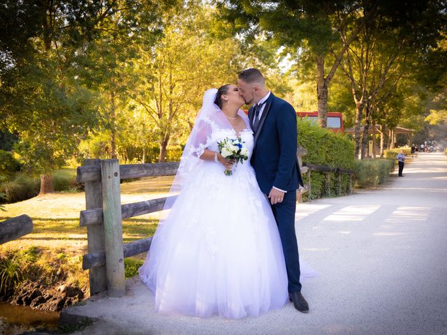 Le mariage de Cédric et Edwina à Aigrefeuille-d&apos;Aunis, Charente Maritime 52