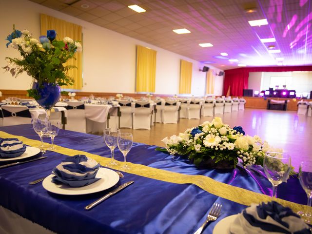 Le mariage de Cédric et Edwina à Aigrefeuille-d&apos;Aunis, Charente Maritime 56