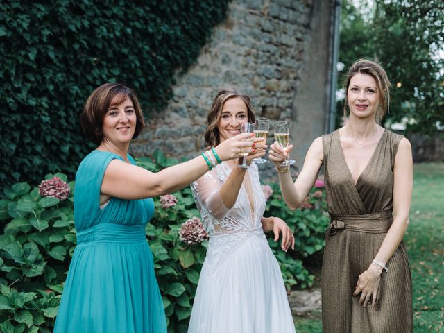 Le mariage de Fred et Nadia à Génelard, Saône et Loire 14