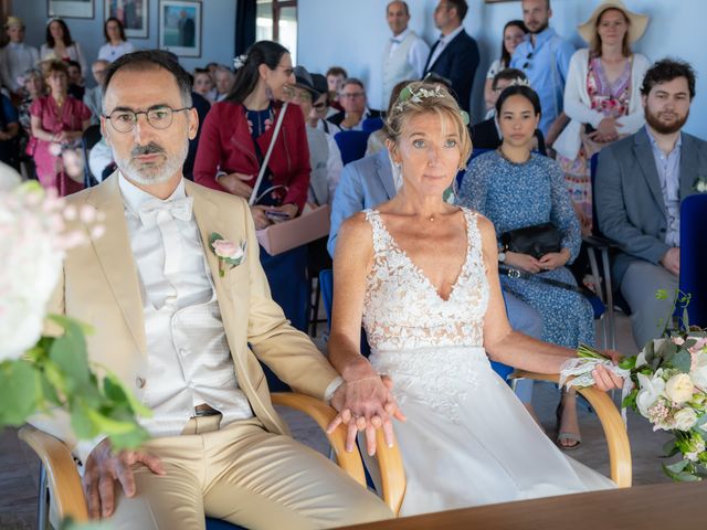 Le mariage de Kathy et Pierre à La Lucerne-d&apos;Outremer, Manche 19