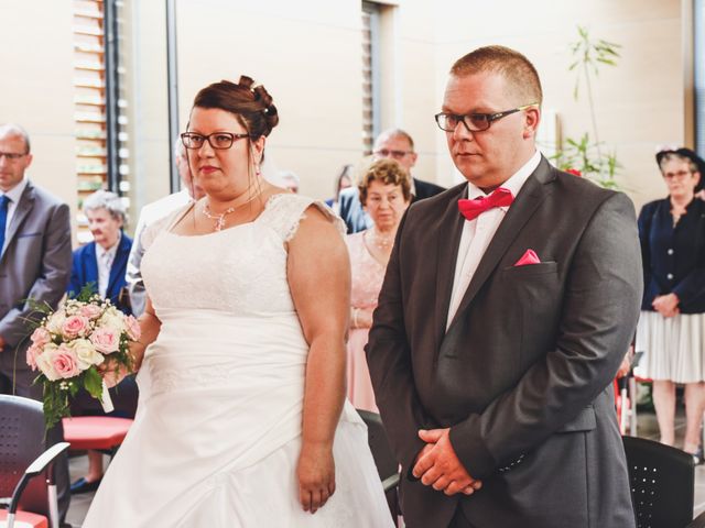 Le mariage de Jérémy et Marie-Laure à Salouël, Somme 15