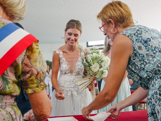 Le mariage de Gabriel et Joyce à Eyguières, Bouches-du-Rhône 17