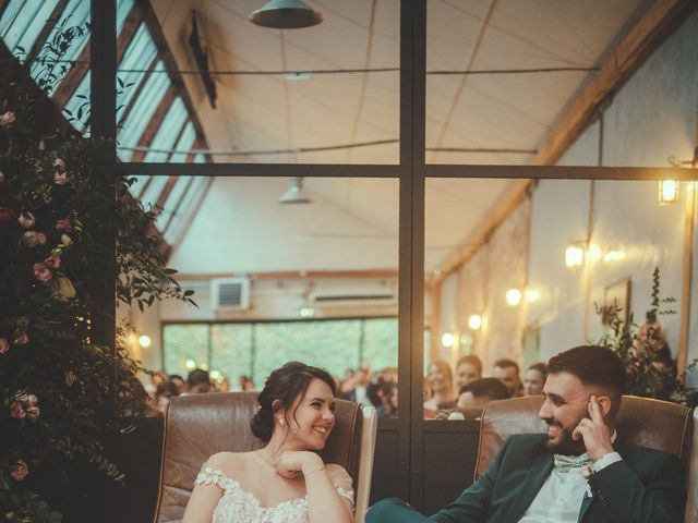 Le mariage de Romain et Heloïse à Bourg-de-Thizy, Rhône 83