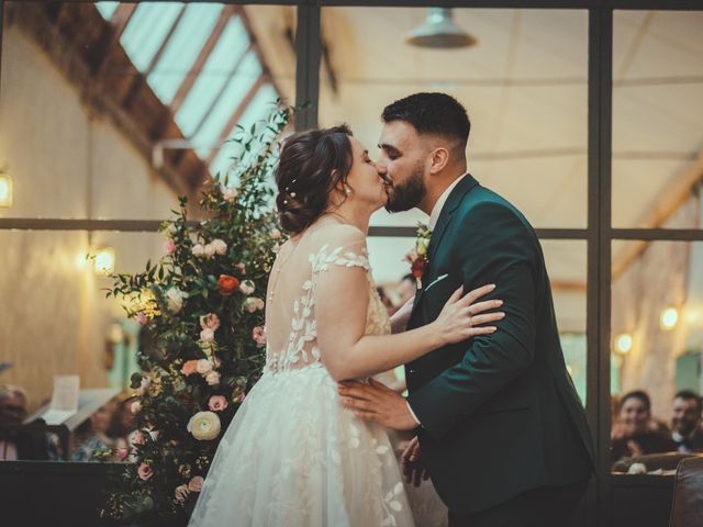 Le mariage de Romain et Heloïse à Bourg-de-Thizy, Rhône 91