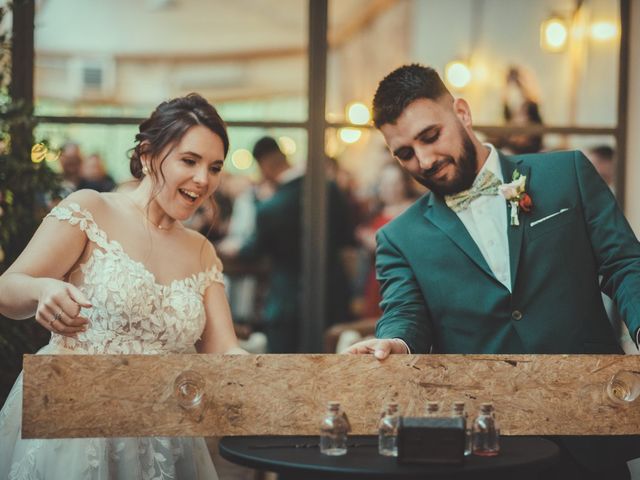 Le mariage de Romain et Heloïse à Bourg-de-Thizy, Rhône 99