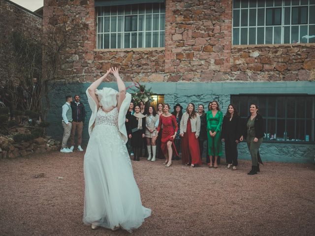 Le mariage de Romain et Heloïse à Bourg-de-Thizy, Rhône 105