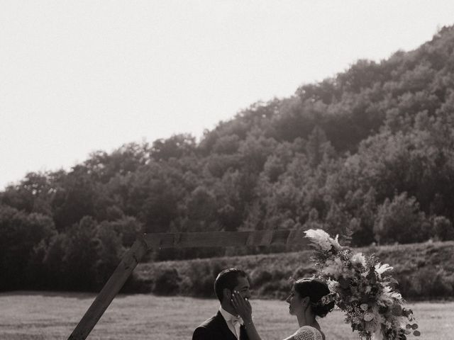 Le mariage de Julien et Elodie à Saint-Benoit, Alpes-de-Haute-Provence 23