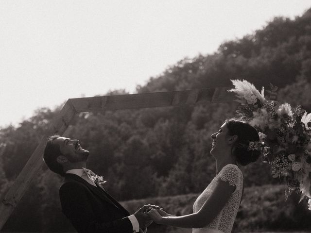 Le mariage de Julien et Elodie à Saint-Benoit, Alpes-de-Haute-Provence 28