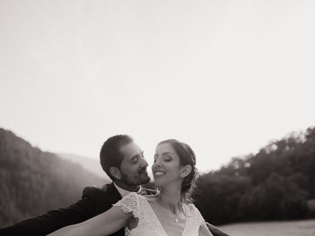 Le mariage de Julien et Elodie à Saint-Benoit, Alpes-de-Haute-Provence 34