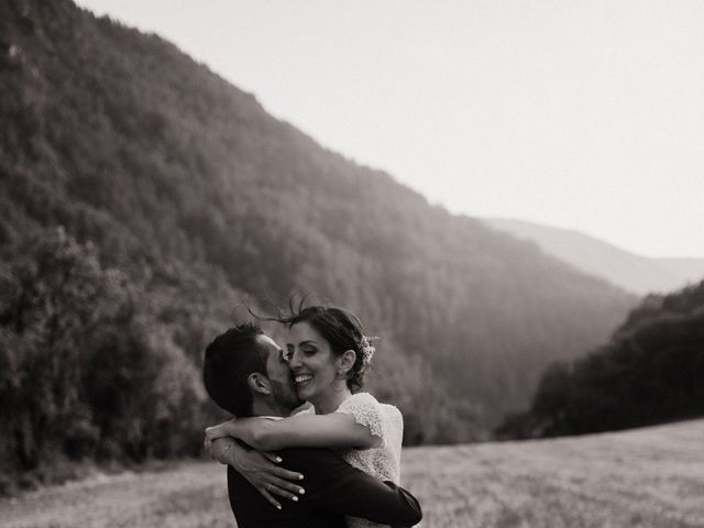 Le mariage de Julien et Elodie à Saint-Benoit, Alpes-de-Haute-Provence 35