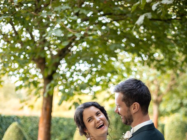 Le mariage de Nicolas et Inès à Sully , Calvados 1