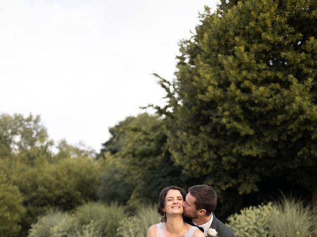 Le mariage de Nicolas et Inès à Sully , Calvados 41