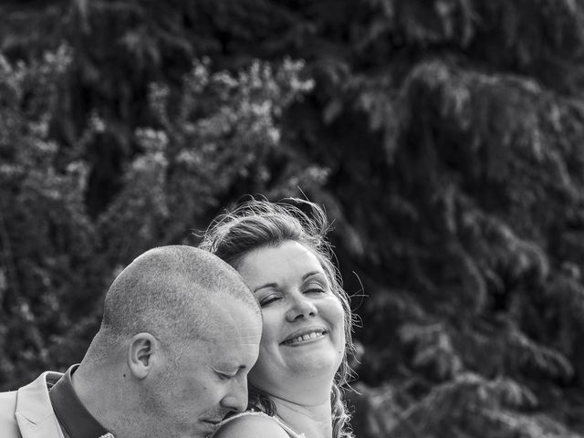 Le mariage de Julie et Cyril à Saint-Nazaire-en-Royans, Drôme 16