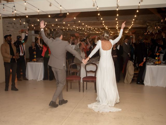 Le mariage de Louis et Eugénie à Poilly-sur-Tholon, Yonne 56