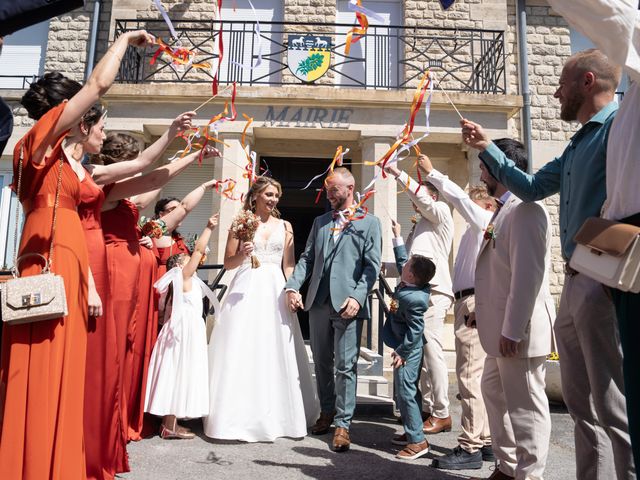 Le mariage de Benjamin et Claire à Tagnon, Ardennes 17