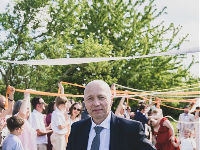 Le mariage de Benjamin et Claire à Tagnon, Ardennes 27