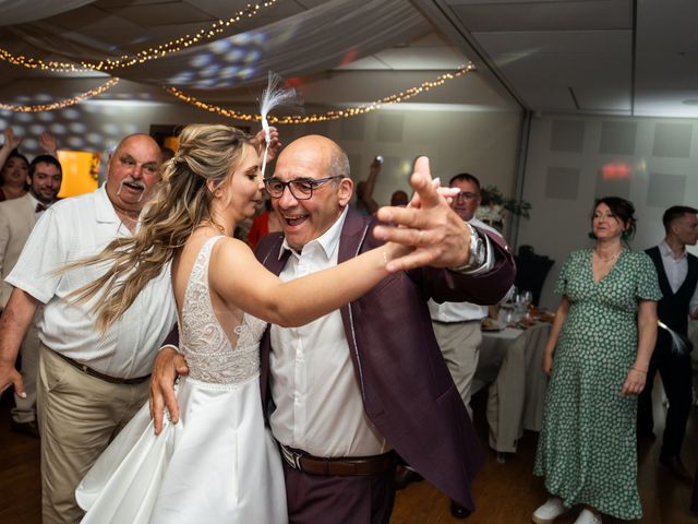 Le mariage de Benjamin et Claire à Tagnon, Ardennes 33