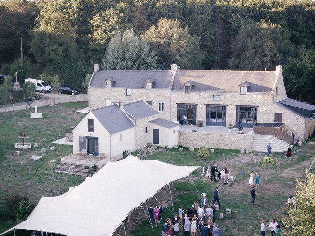 Le mariage de Aymeric et Fabienne à Baden, Morbihan 27