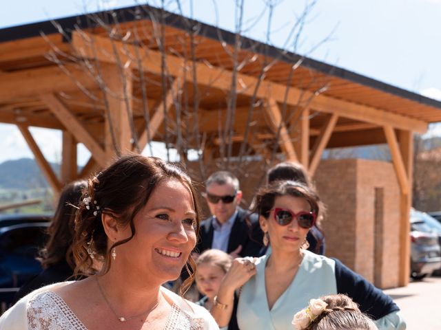 Le mariage de Jean-Sébastien et Claire à Saint-Laurent-d&apos;Oingt, Rhône 24