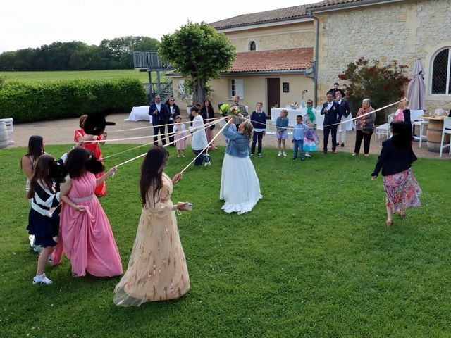 Le mariage de Virginie et Senouci à Artigues-près-Bordeaux, Gironde 21