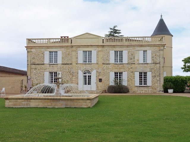 Le mariage de Virginie et Senouci à Artigues-près-Bordeaux, Gironde 36