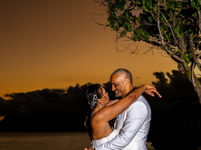 Le mariage de Cécilia et Didier à Sainte-Anne, Guadeloupe 15