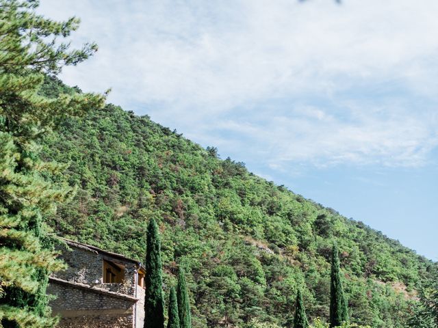 Le mariage de Antonin et Charline à Nyons, Drôme 15